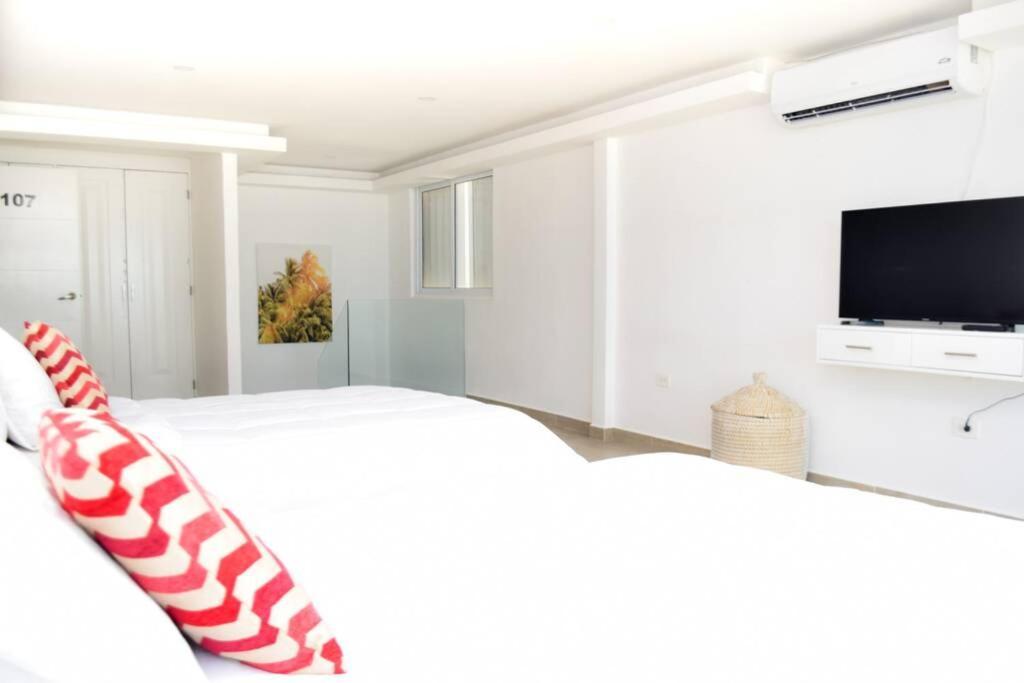 Villas Marlin 108, A Pie De Playa, Albercas, Jacuzi, Ubicacion Inmejorable 坎昆 外观 照片