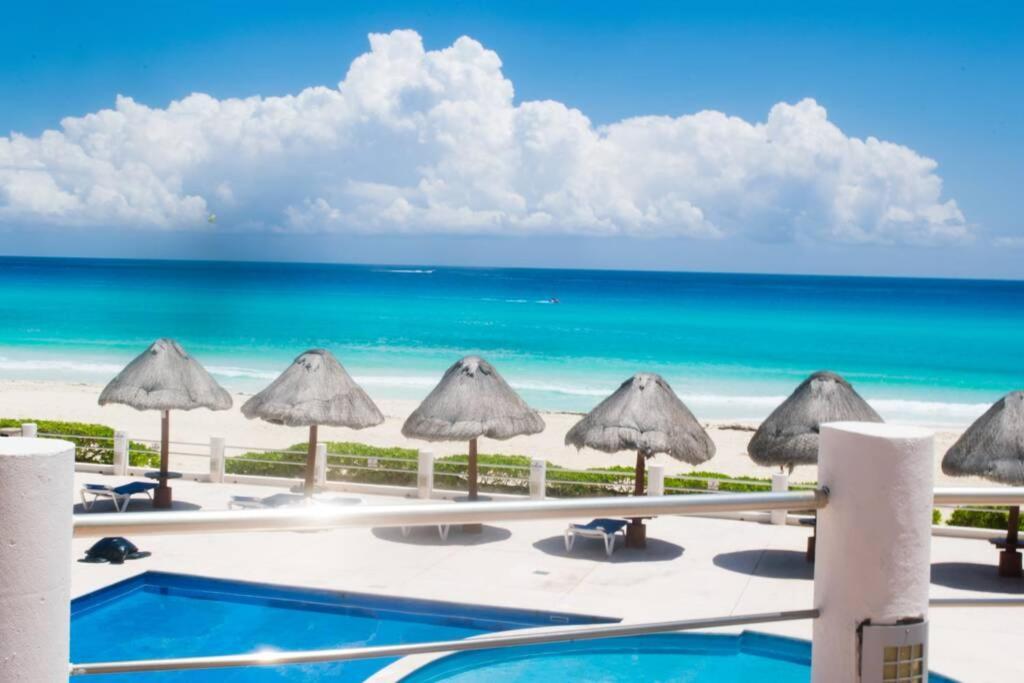 Villas Marlin 108, A Pie De Playa, Albercas, Jacuzi, Ubicacion Inmejorable 坎昆 外观 照片